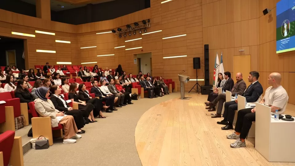 Azerbaycan Tip Universitesi Seminer