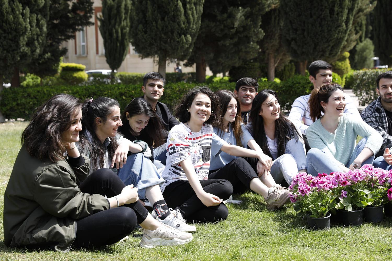 Baku Devlet Ogrenciler